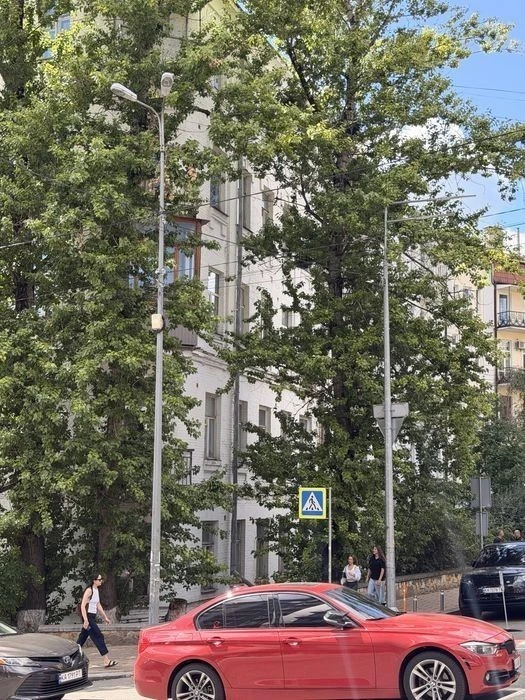 Без % оренда квартири метро Університет вул. Тарасівська, 16
