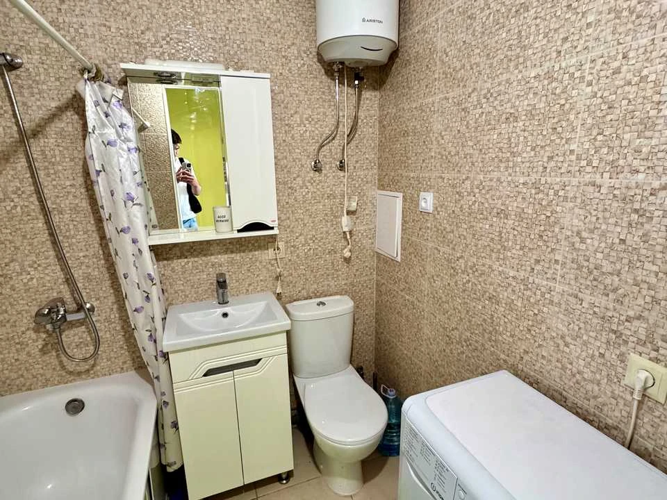 Квартира. Київ, Жамбила Жабаєва вул. (Кузьминська)