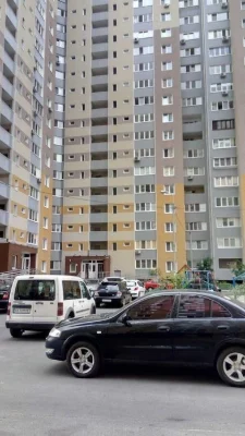 Оренда однокімнатноі квартири на Закревського 95