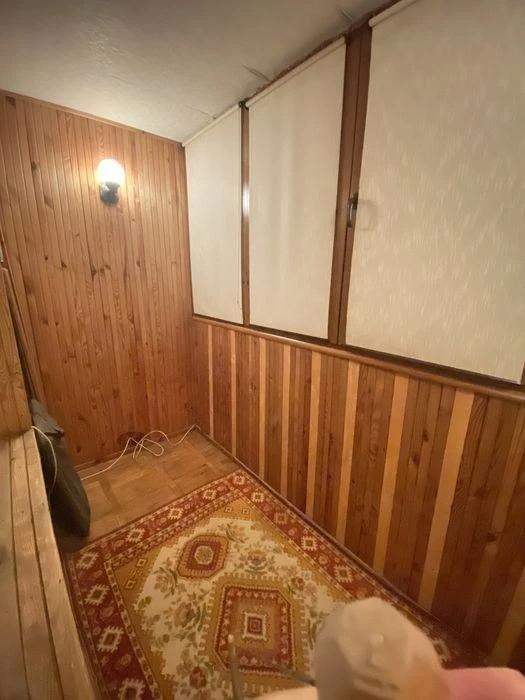Оренда затишної 2-кімнатної квартири на початку Троєщини - в