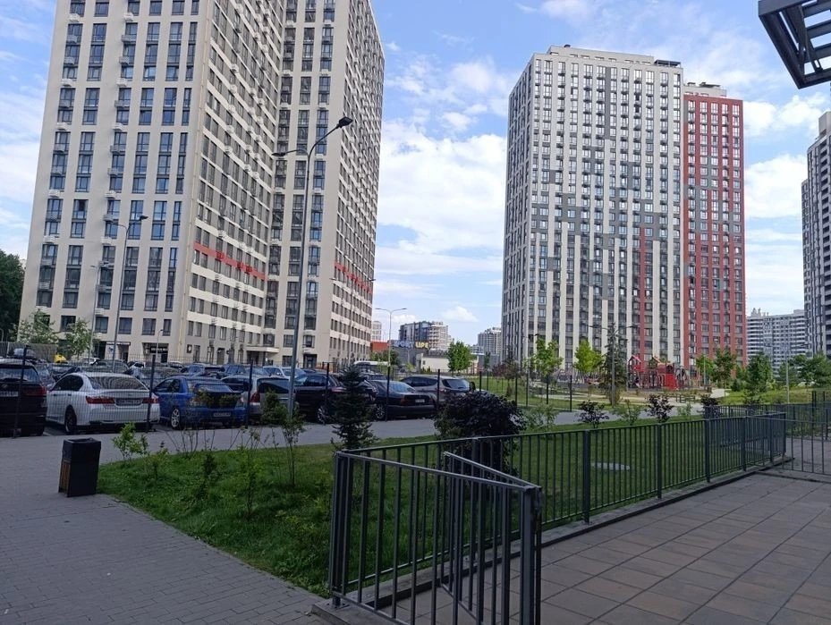 Європейського союзу, 51 (Правди), Варшавський+