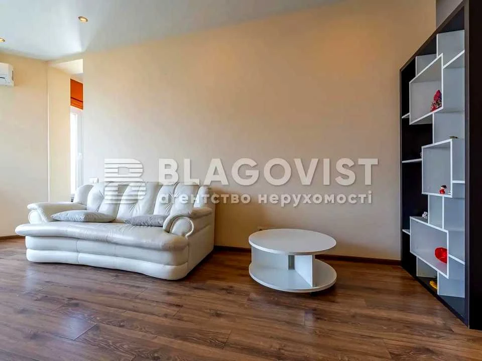 Apartment. Kyiv, Mokra St. (Kudryashova)