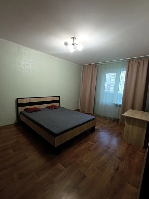 Данченка 3, ЖК Крістер Град, Ретровіль