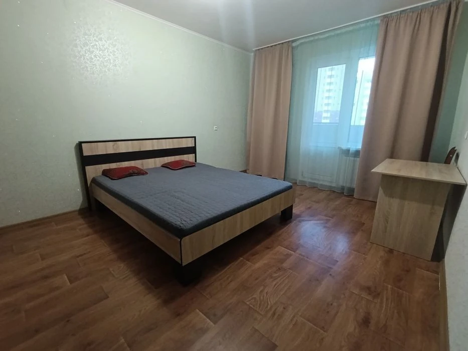 Данченка 3, ЖК Крістер Град, Ретровіль