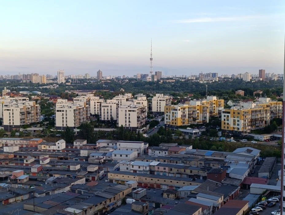Данченка 3, ЖК Крістер Град, Ретровіль