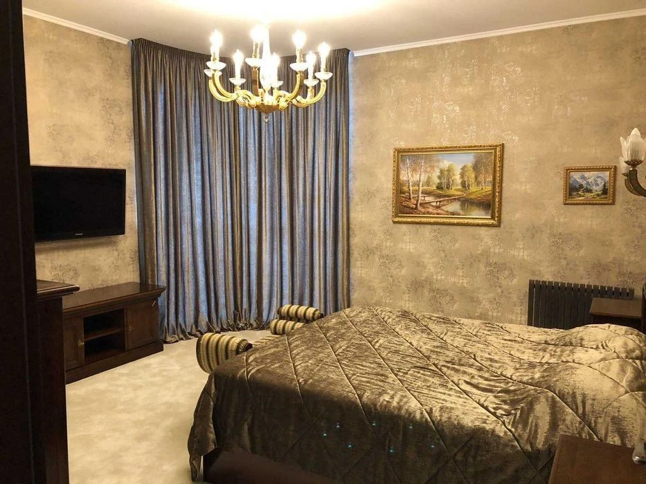 Аренда 3-кімнатної квартири 140 м² ЖК Французький квартал
