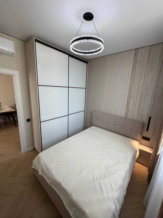 I will sell a 2-room apartment in residential complex 65 Zhemchuzhina