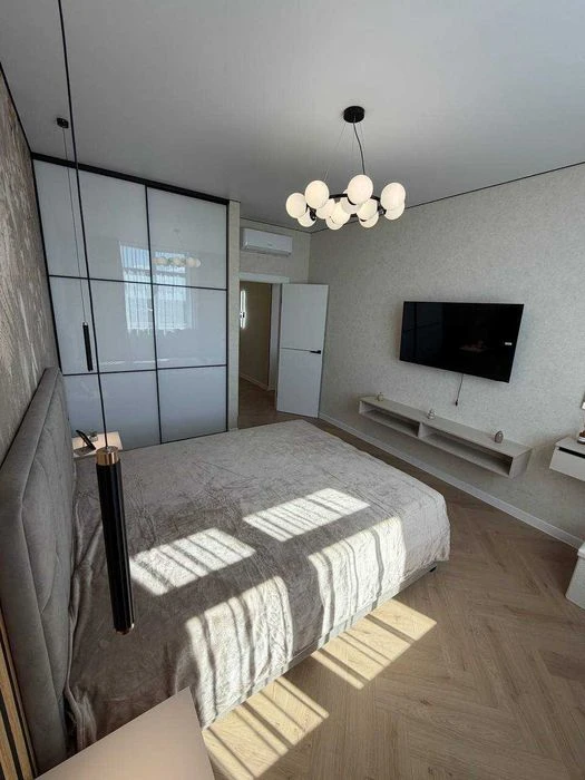 I will sell a 2-room apartment in residential complex 65 Zhemchuzhina