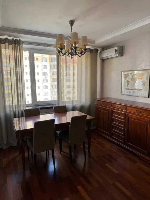 Здається 3к квартира на В. Чорновола від власника