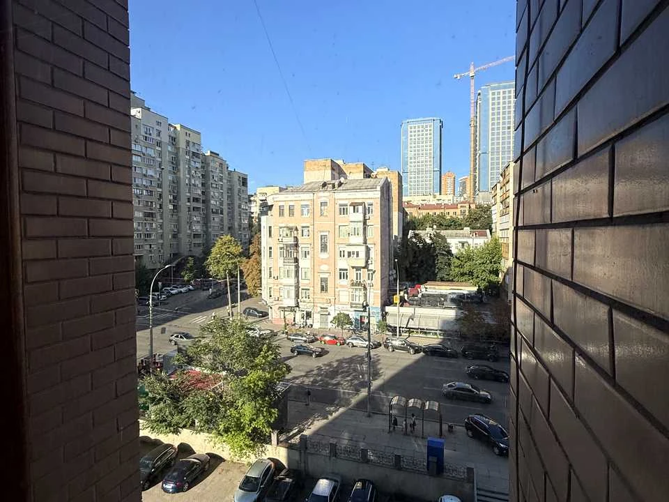 Квартира. Київ, Антоновича вул. (Горького)