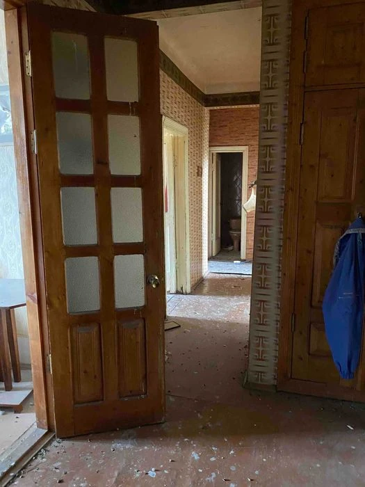 I will sell a three-room apartment in the Center