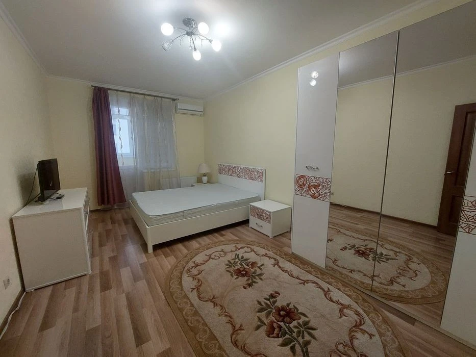 Сдам 3 комн. квартиру Дмитриевская, 75