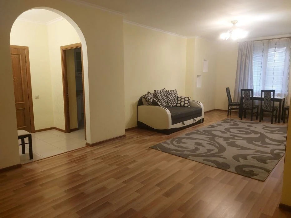 Сдам 3 комн. квартиру Дмитриевская, 75