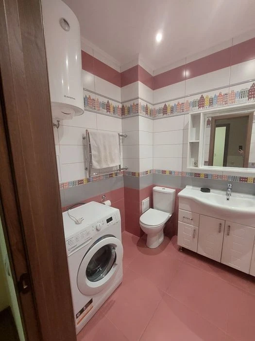 Сдам 3 комн. квартиру Дмитриевская, 75