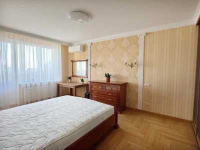 шикарна двокімнатна квартира, без % вул. І. Гонти 7