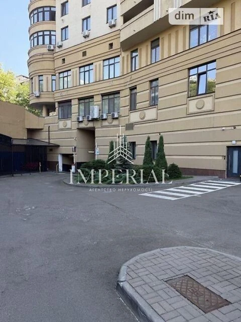 Київ, Шевченківський район, вул. Дмитрівська 75, довгостроко