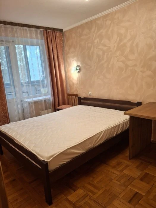 Здам квартиру в Святошино біля метро