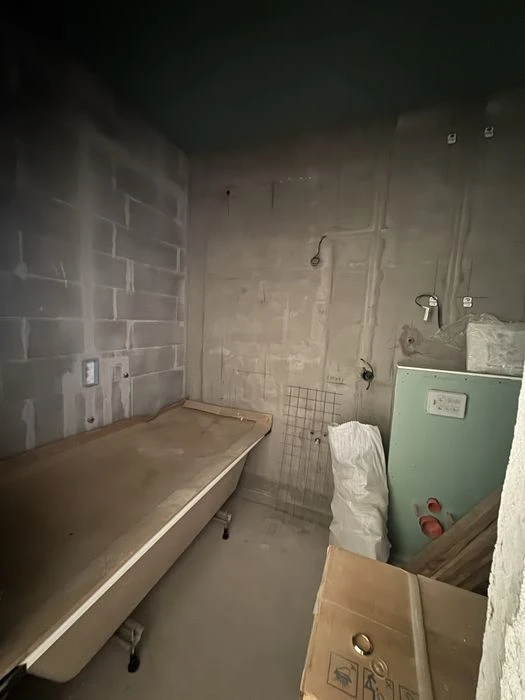ЖК "Золотой столбы" | 36 м² | Балкон | 40% ремонта готово.
