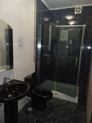 Аренда великої 2 кімнатної квартири 92м2, Київ Святошинський