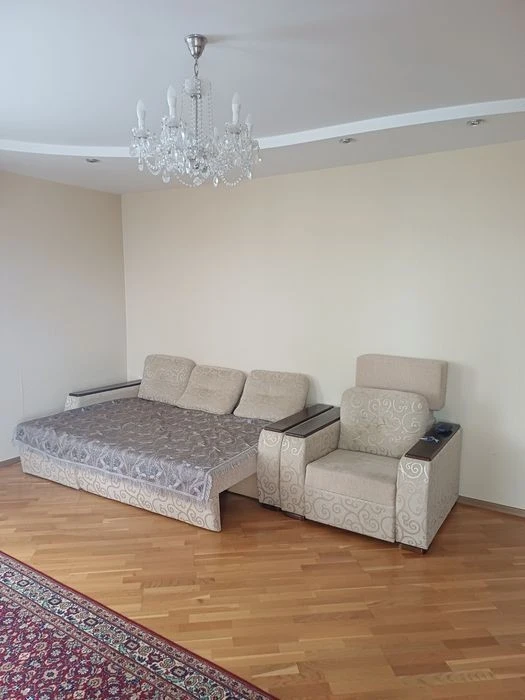Аренда великої 2 кімнатної квартири 92м2, Київ Святошинський