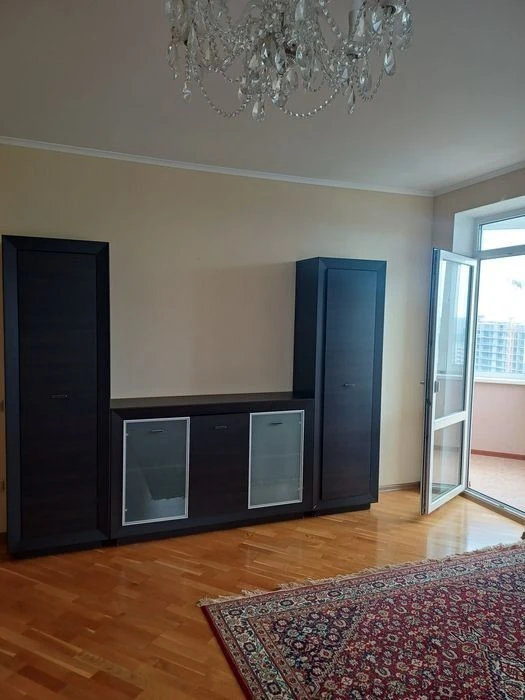 Аренда великої 2 кімнатної квартири 92м2, Київ Святошинський