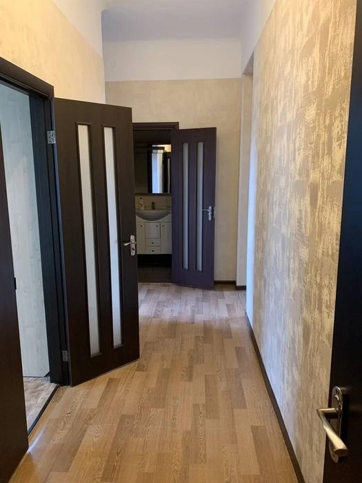 Продаж 2к сталінки (53 м²) з ЗБ-перекриттям. Чоколівський бу
