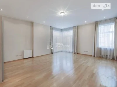 Довготривала оренда 4к квартири на вул. Дарвіна 3 • ID 33818