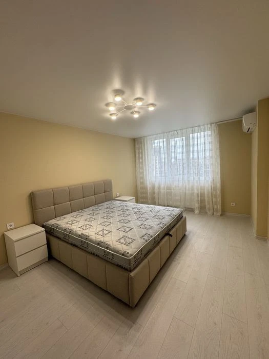 Сдам 1 комн квартира Максимовича, 32в