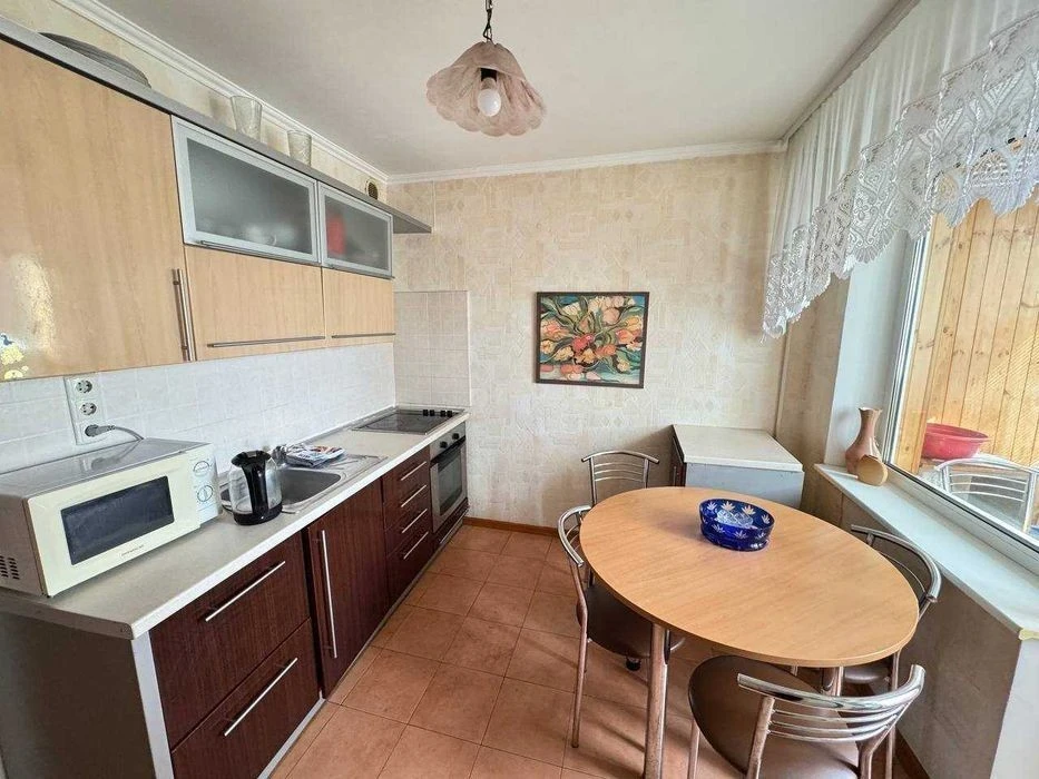 Оренда 1к, пр. Георгія Гонгадзе 1/102, Виноградар, Retrovill