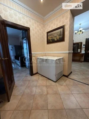 Довготривала оренда 4к квартири на просп. Володимира Івасюка