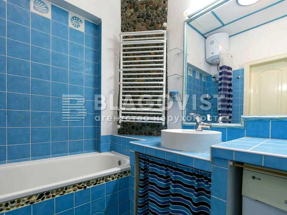 Квартира. Київ, Рейтарська вул.