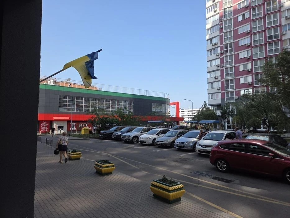 Здам 2к квартиру на Позняках вул. Драгоманова 2 б 3-ій повер