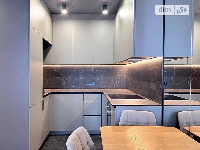 Довготривала оренда 1к квартири на вул. Салютна 2 • ID 34077
