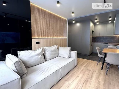 Довготривала оренда 1к квартири на вул. Салютна 2 • ID 34077