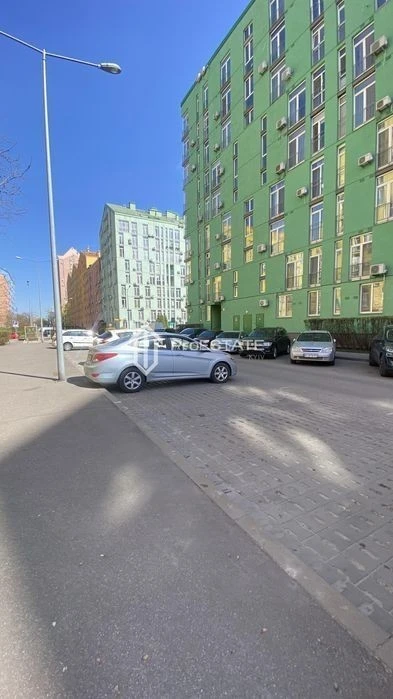 Здам 3 к квартиру в ЖК Комфорт таун. Регенераторна 4