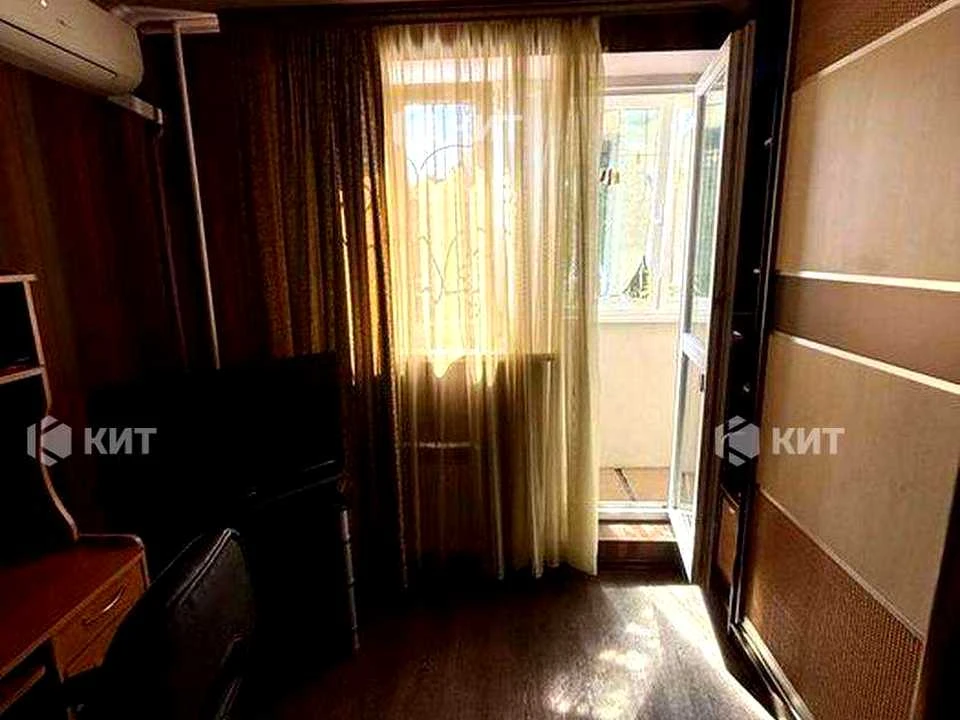 Apartment. Kharkiv, Bolgradska St. (Groznenska)