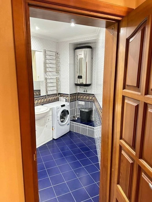 Оренда просторої 3-кімнатної квартири, 90 м² - вул. Вишняків