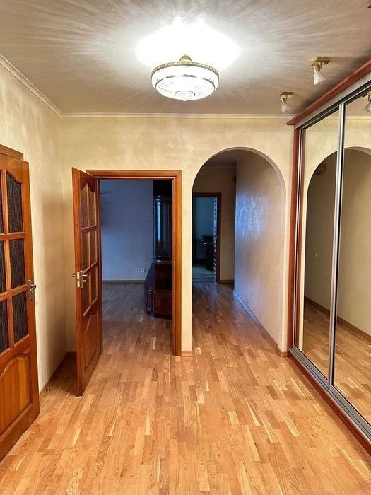 Оренда просторої 3-кімнатної квартири, 90 м² - вул. Вишняків