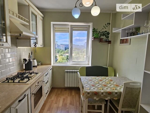 Аренда 3-комнатной квартиры 70 м², Николая Закревского ул.,