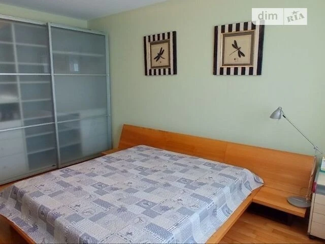 Довготривала оренда 4к квартири на вул. Відпочинку 12 • ID 3
