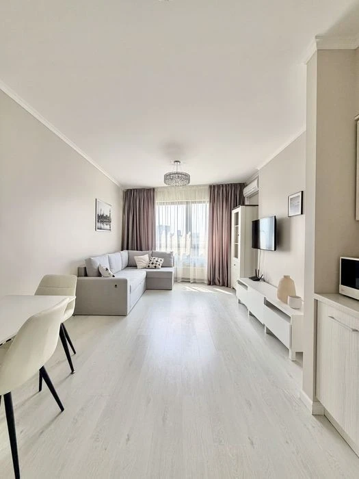 Без% оренда Парк Авеню оновлена 1К 59м2 Park Avenue Голосіїв