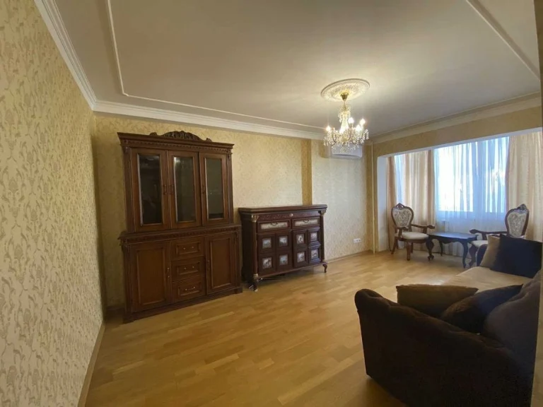 Здам квартиру 2 кімнатна, Русанівка 8 з 9 поверх.