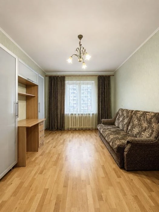 Оренда 1-кімнатної квартири, 43 м², Троєщина, вул. О. Екстер
