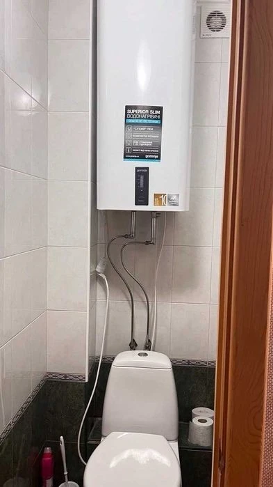 Оренда 2 к, Київ, вул. Гришка, буд. 10, с паркомісцем, м. По