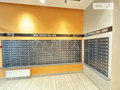 Sale of 3-room apartment 106 sq. m on Naddnipryanske shosse 2A street