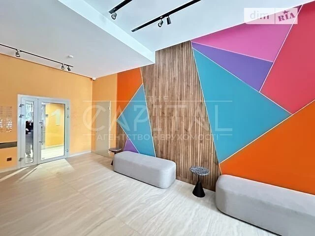 Sale of 3-room apartment 106 sq. m on Naddnipryanske shosse 2A street