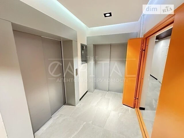 Sale of 3-room apartment 106 sq. m on Naddnipryanske shosse 2A street