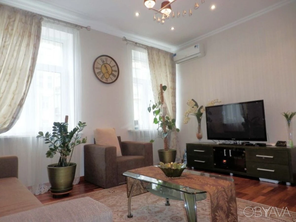 Оренда 2 кімн квартири, вул. Антоновича (Горького), 25