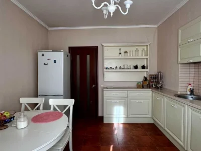 Apartment. Kyiv, Petra Hryhorenka Avenue.