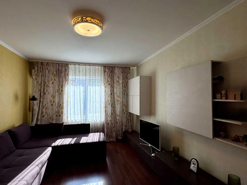 Apartment. Kyiv, Petra Hryhorenka Avenue.